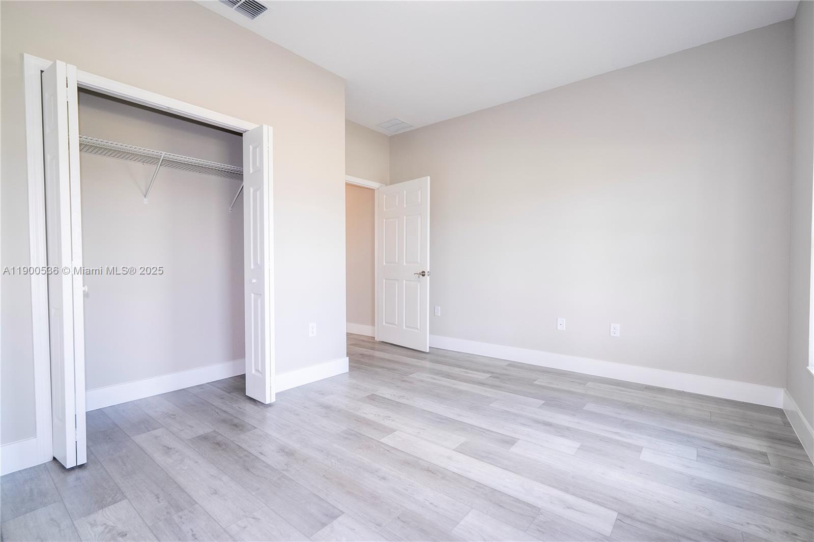 SPRING LAKE VILLAGE III PB - Residential