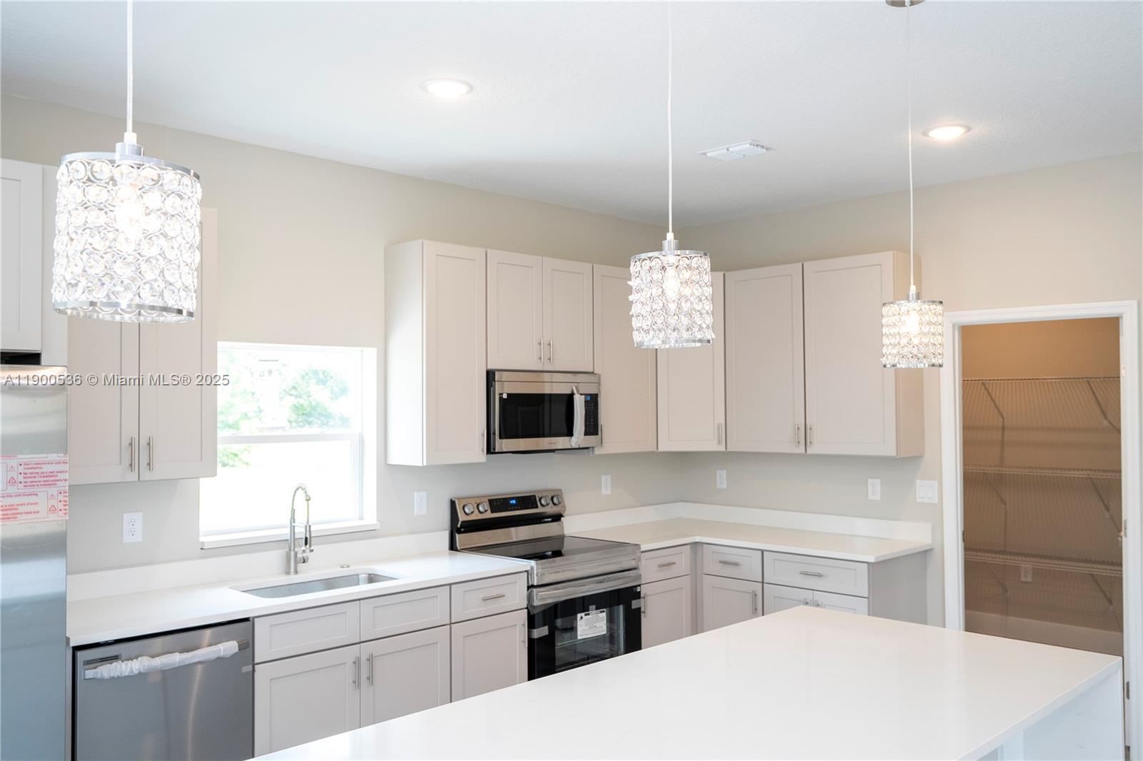 SPRING LAKE VILLAGE III PB - Residential