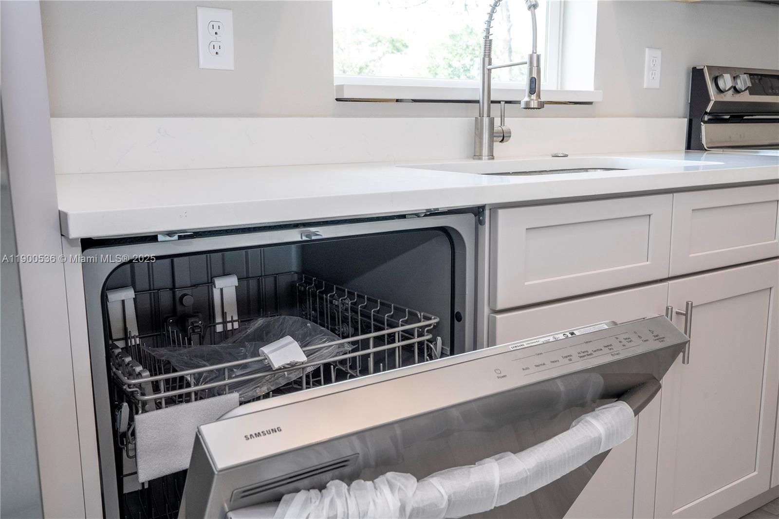 SPRING LAKE VILLAGE III PB - Residential