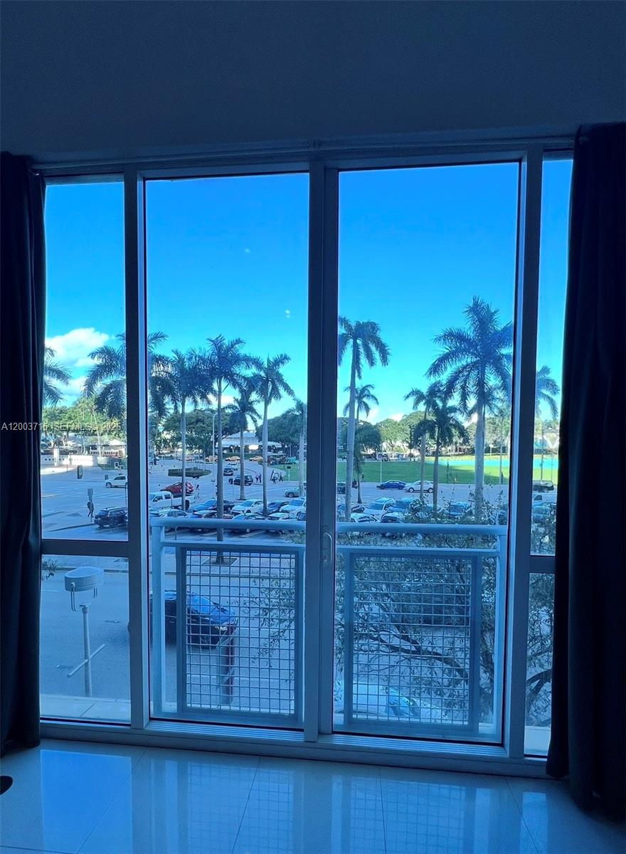 244 Biscayne Blvd 237