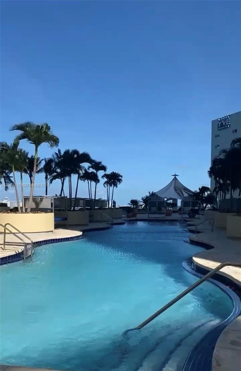 VIZCAYNE NORTH CONDO - Residential Lease