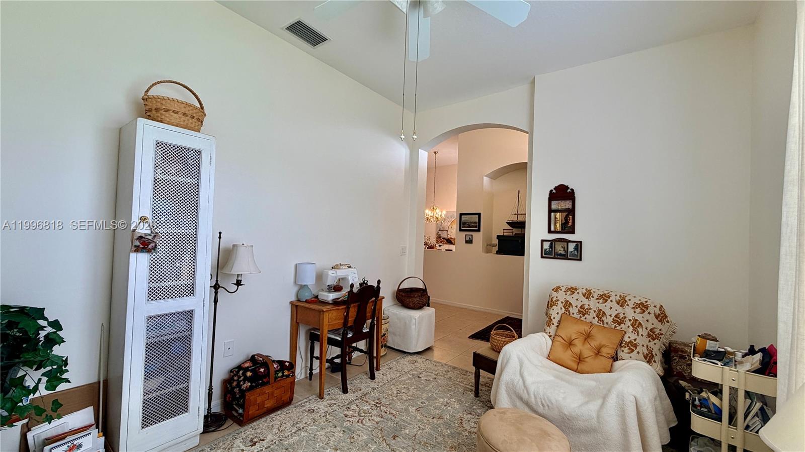 608 SW Chesapeake Ct