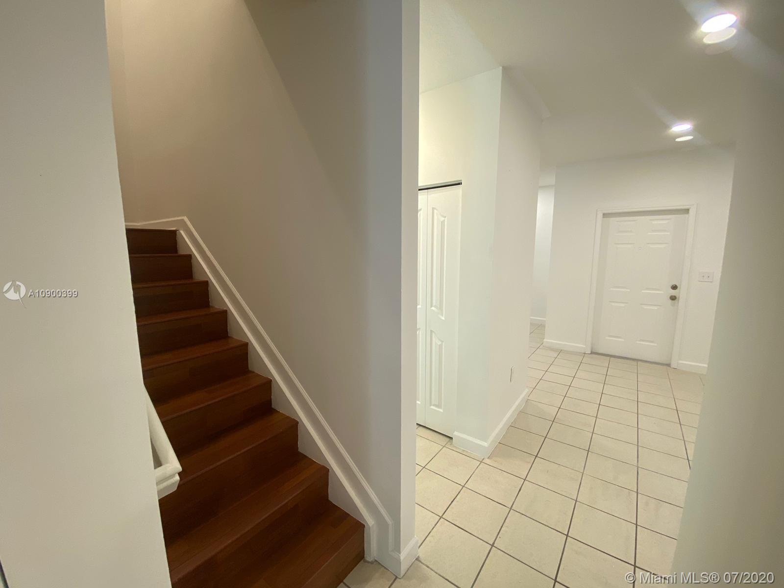 SILVER PALM HOMES - Residential Lease