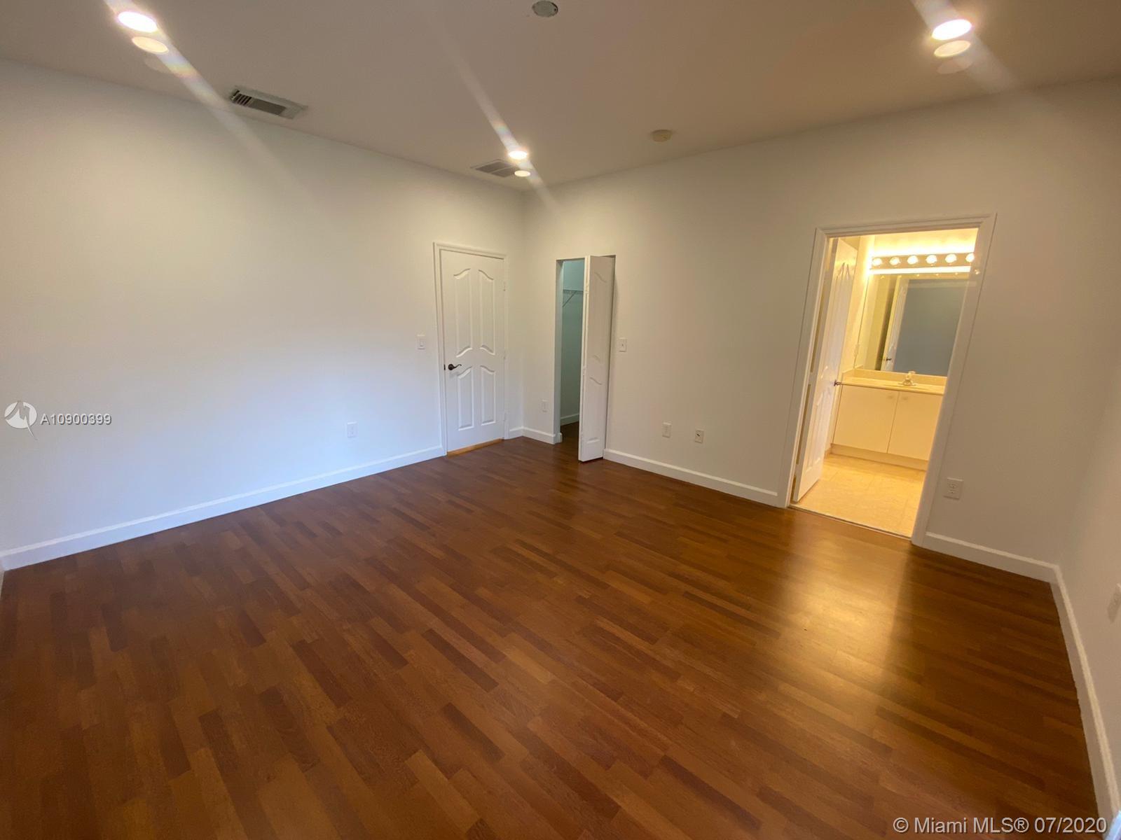 SILVER PALM HOMES - Residential Lease