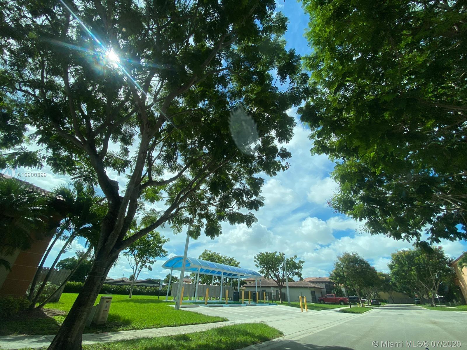 SILVER PALM HOMES - Residential Lease