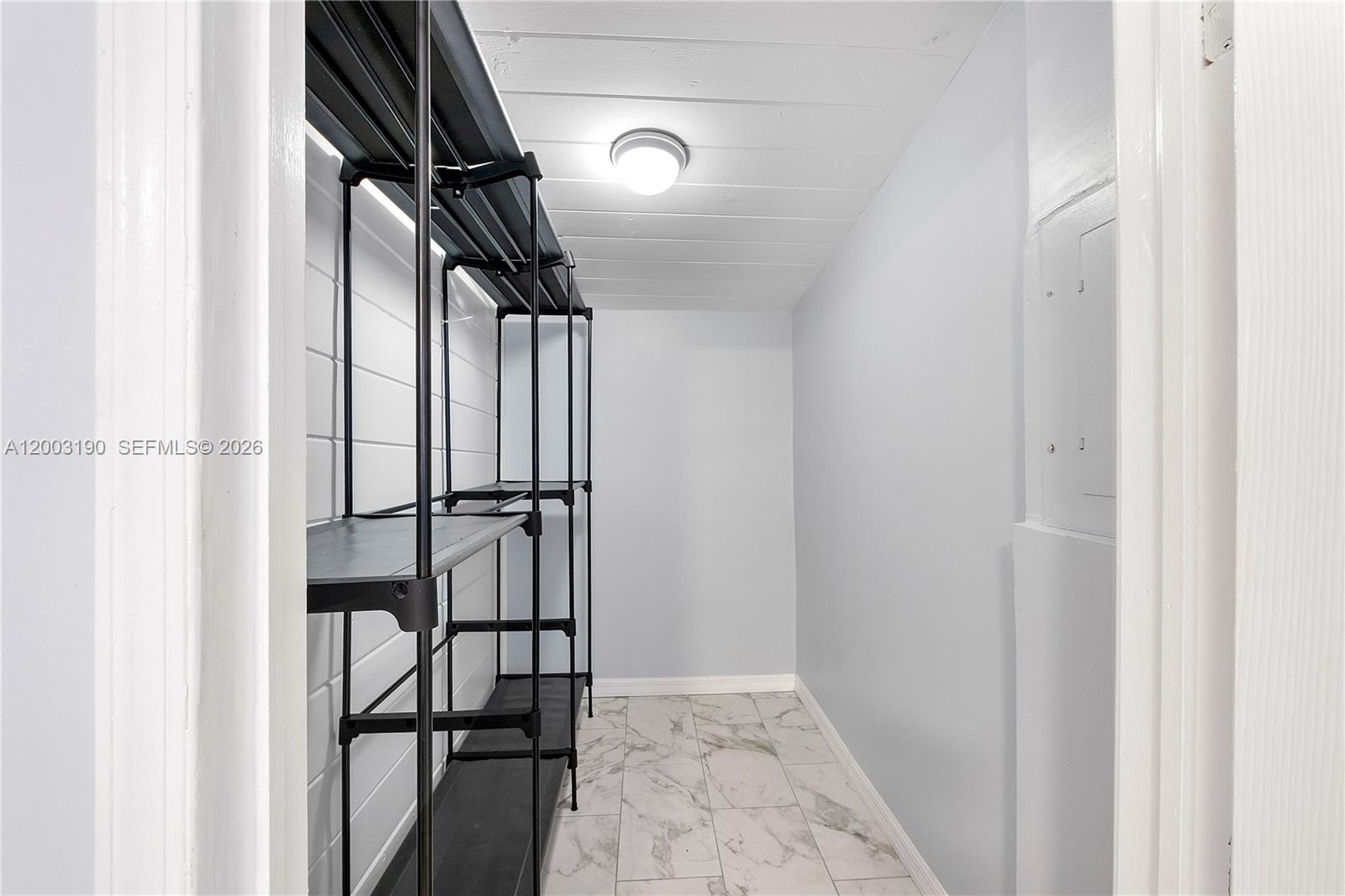 OAKLAND PARK SECOND ADD - Residential Lease