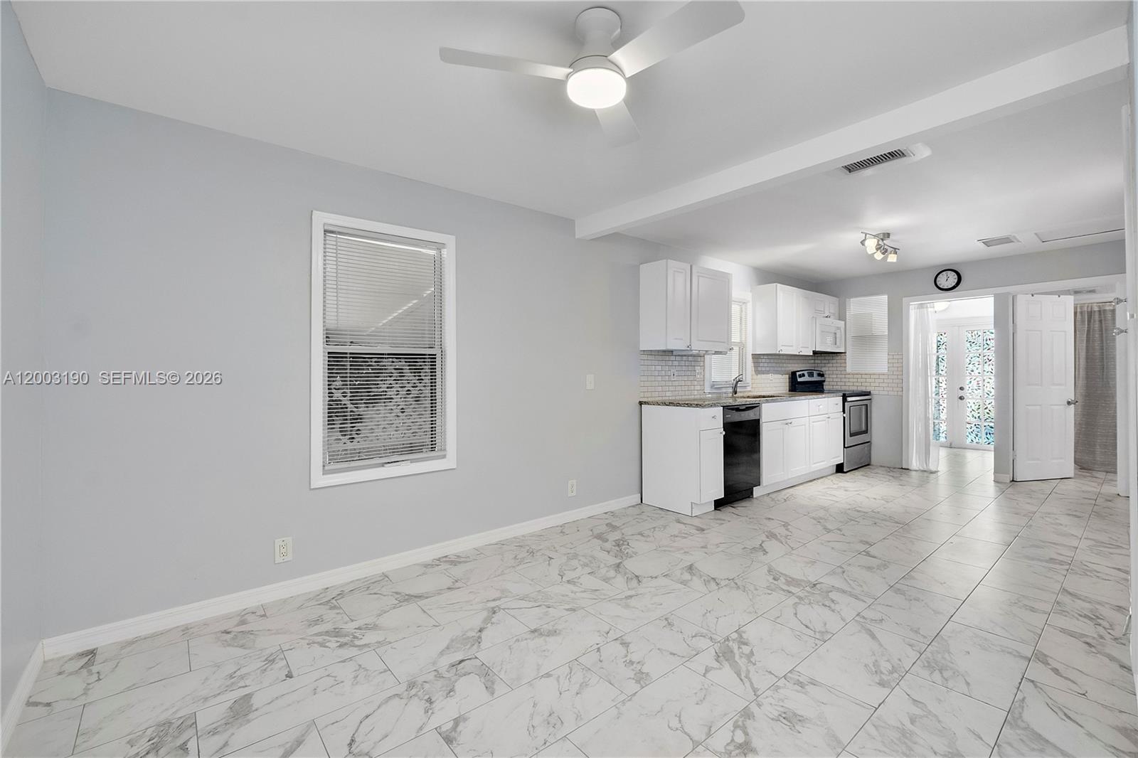 OAKLAND PARK SECOND ADD - Residential Lease