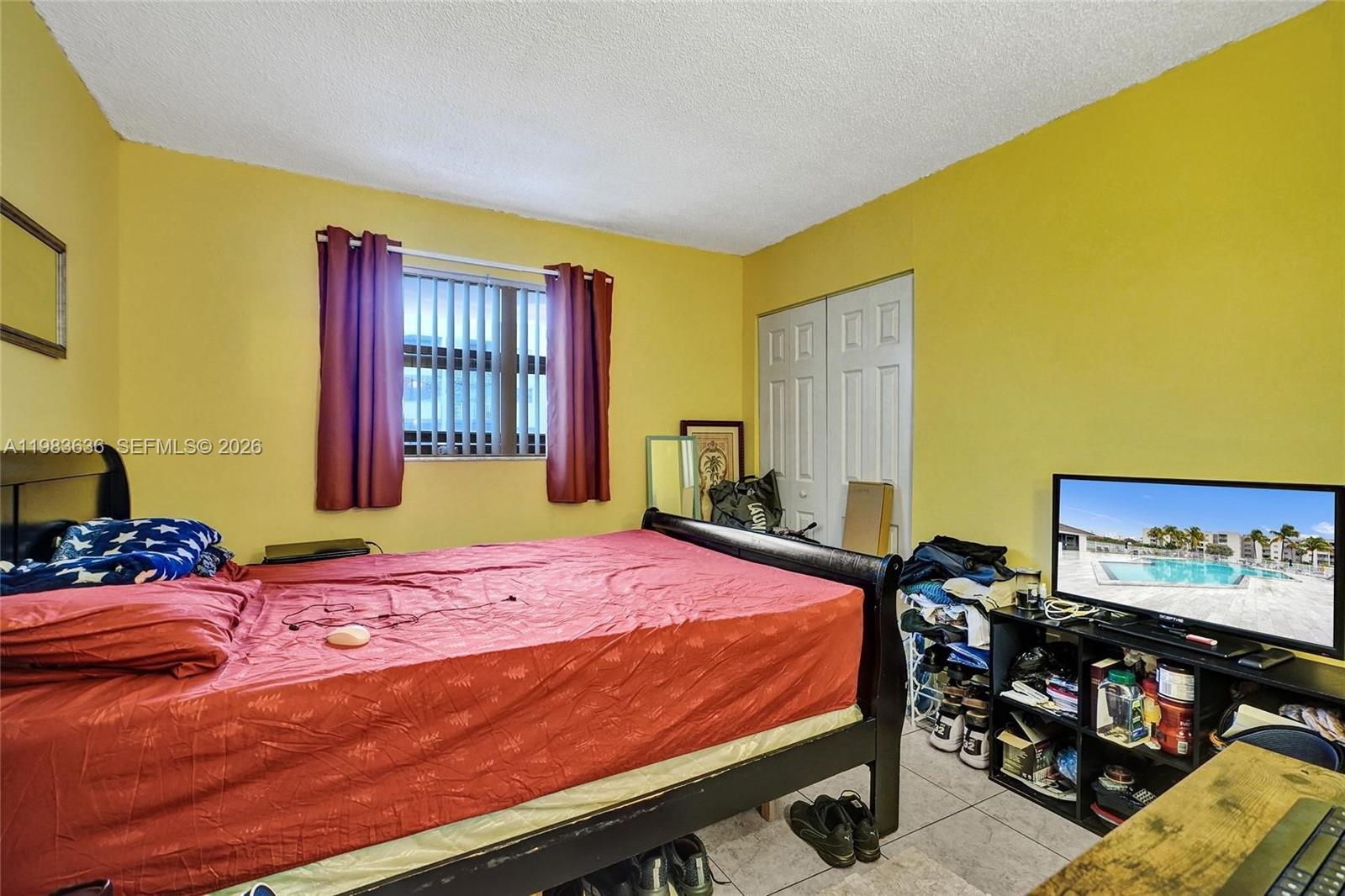 FONTAINEBLEAU GARDENS CON - Residential Lease