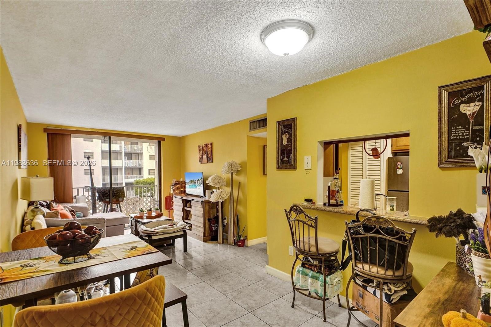 FONTAINEBLEAU GARDENS CON - Residential Lease