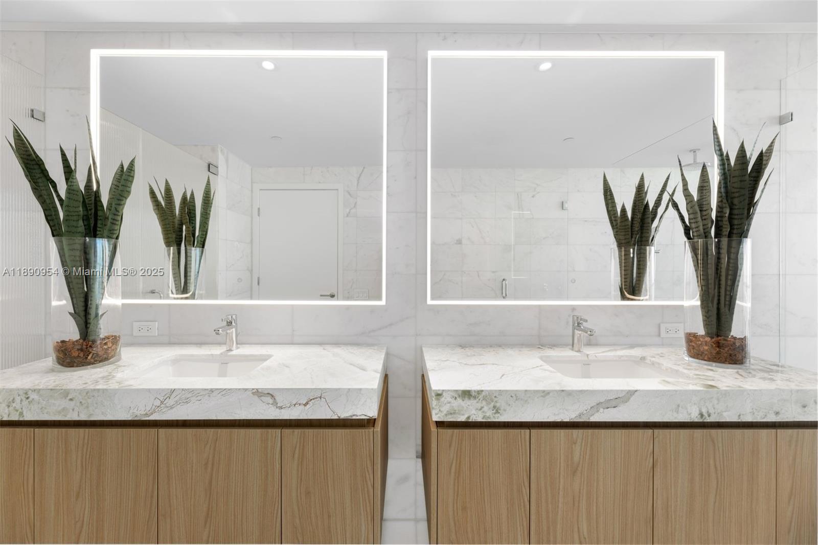FIVE PARK - Residential