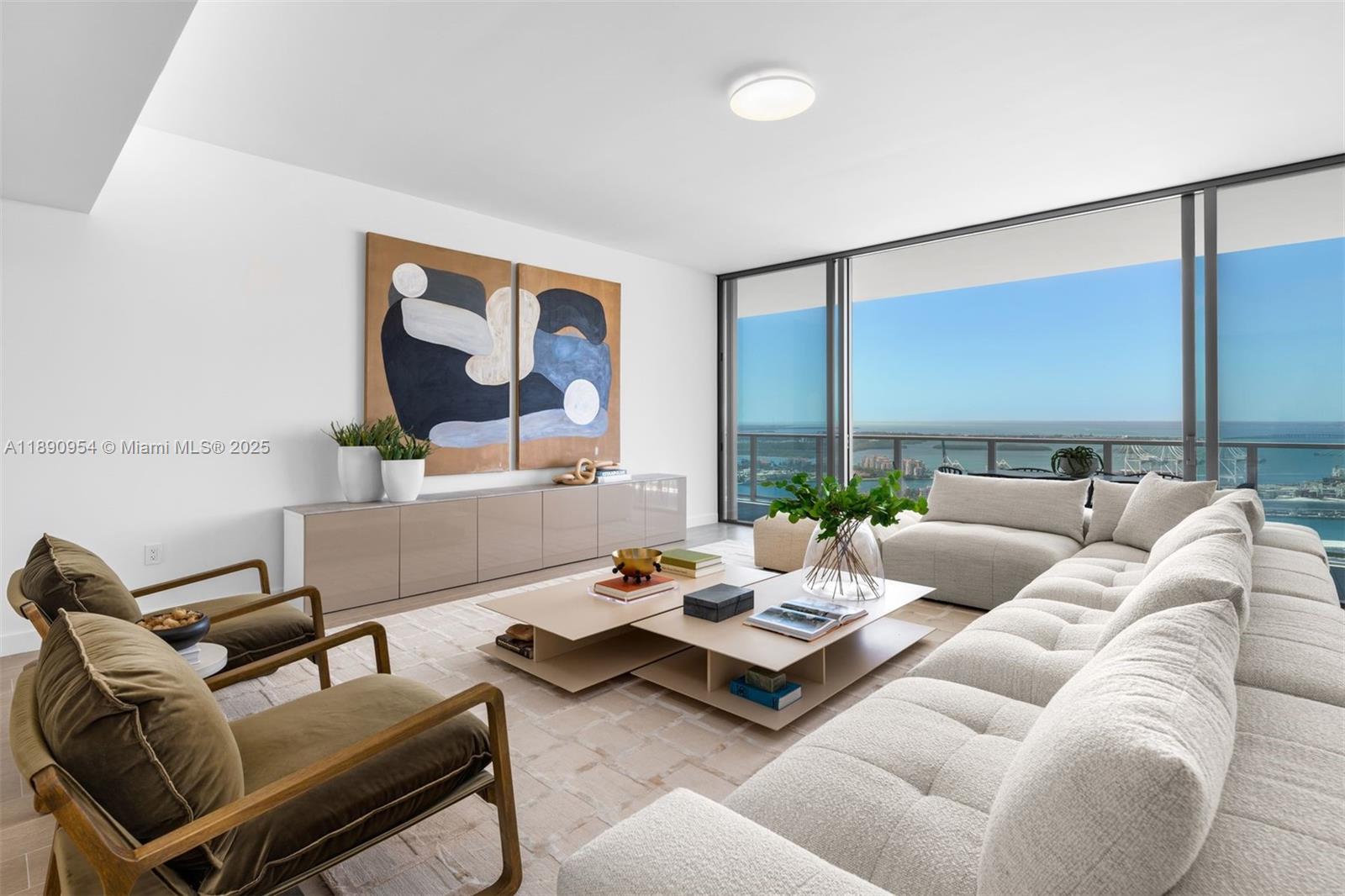 FIVE PARK - Residential
