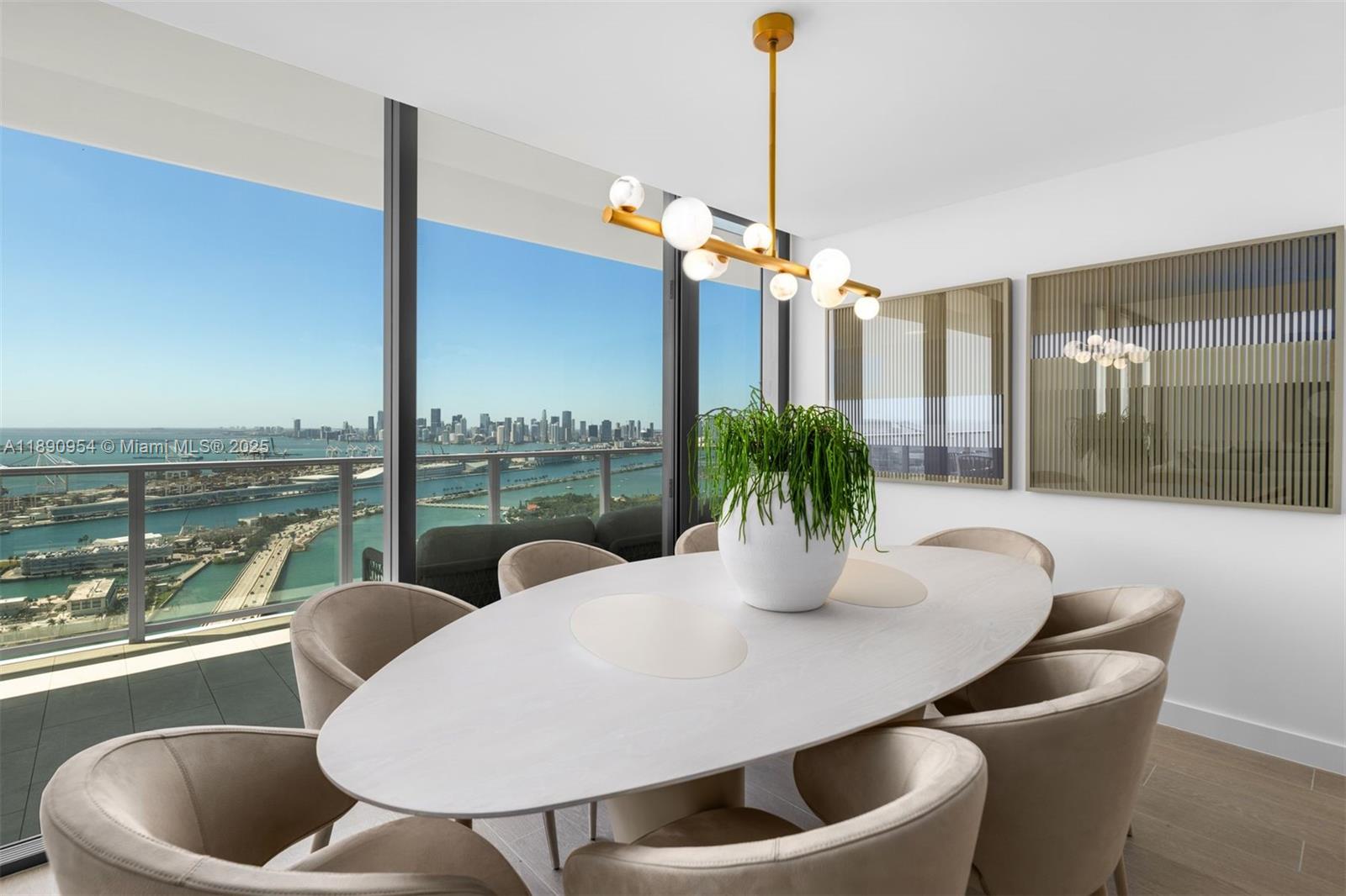 FIVE PARK - Residential