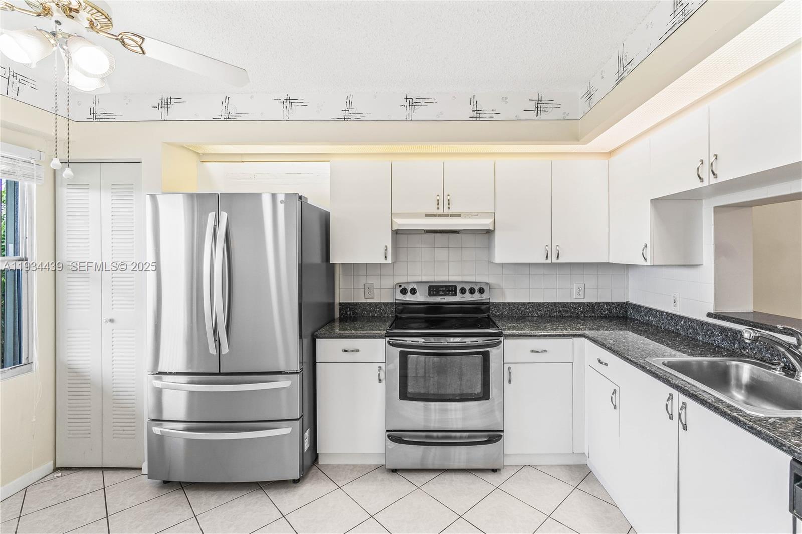 PLYMOUTH AT CENTURY VILLA - Residential