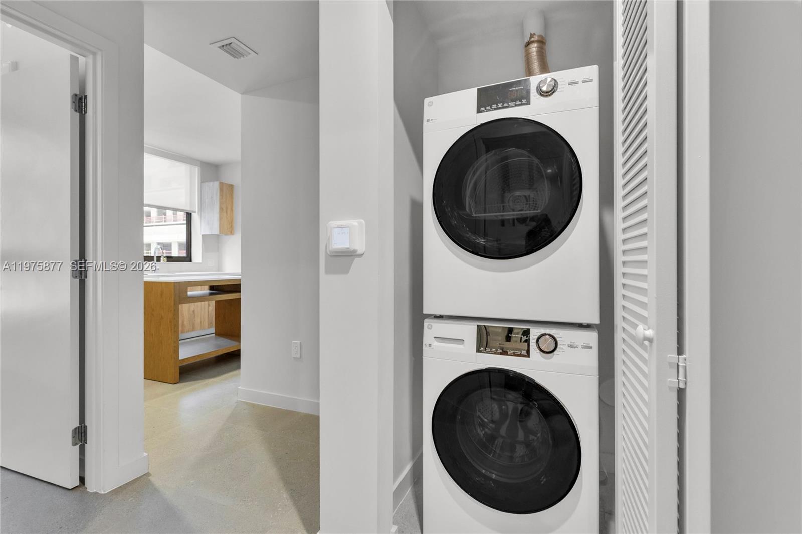 THE CROSBY MIAMI WORLDCENT - Residential