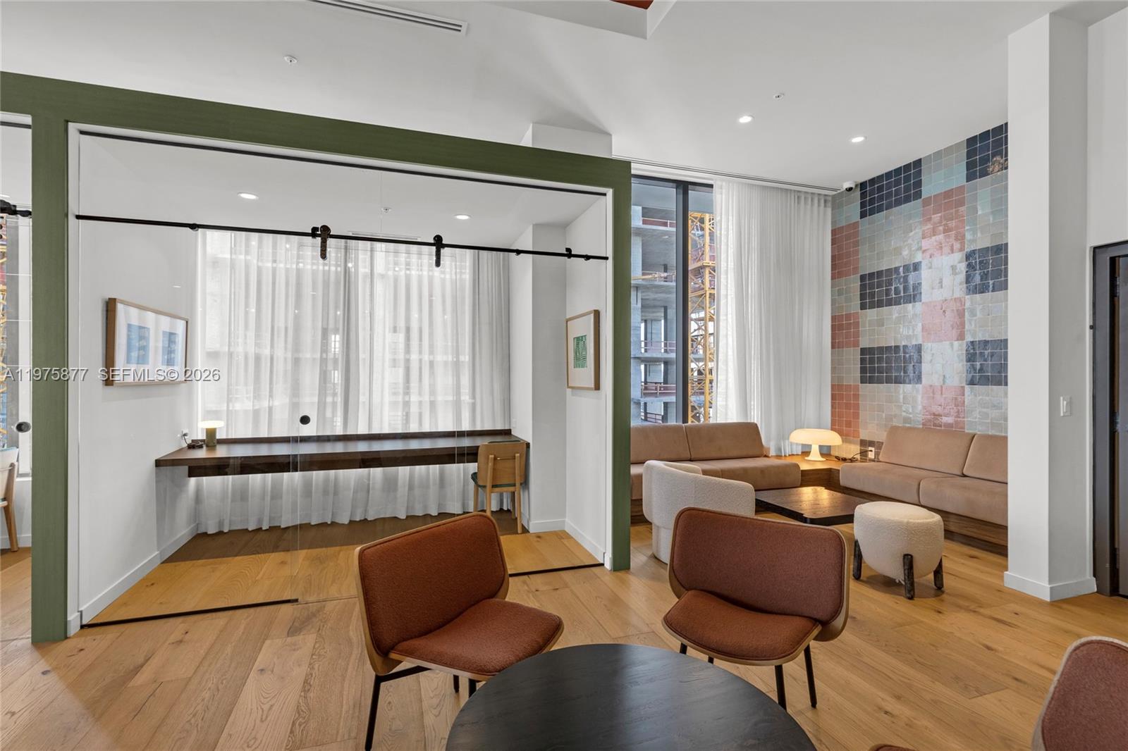 THE CROSBY MIAMI WORLDCENT - Residential