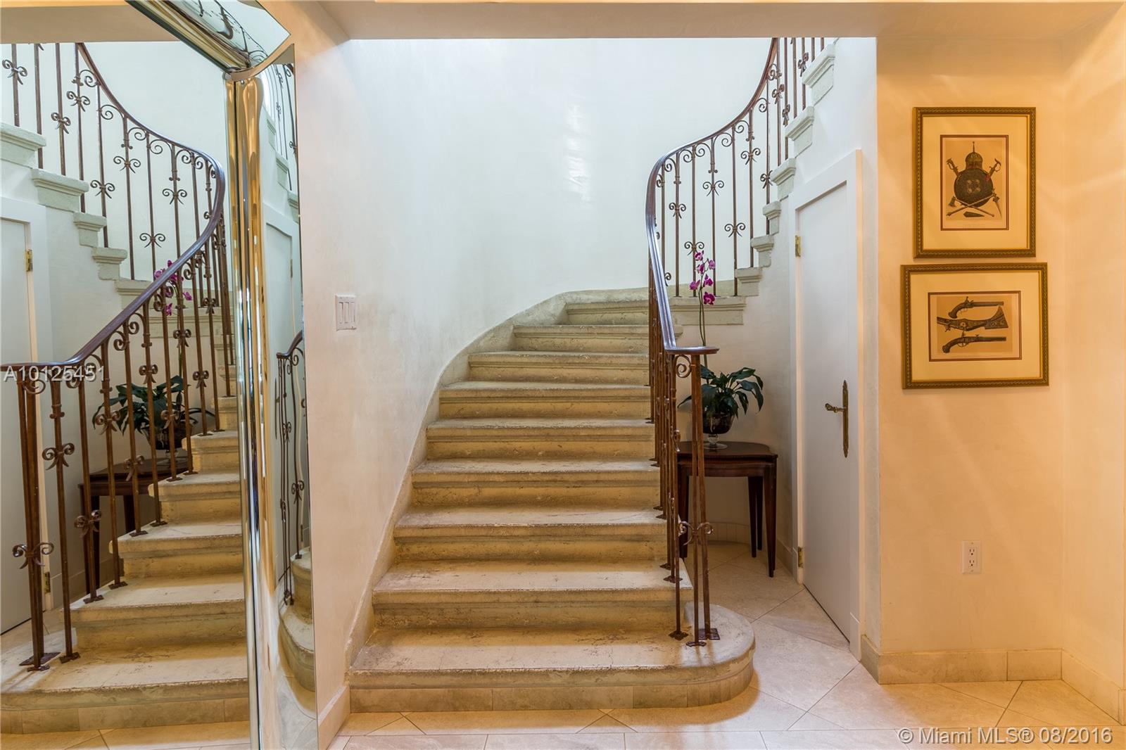 LA GORCE ISLAND - Residential