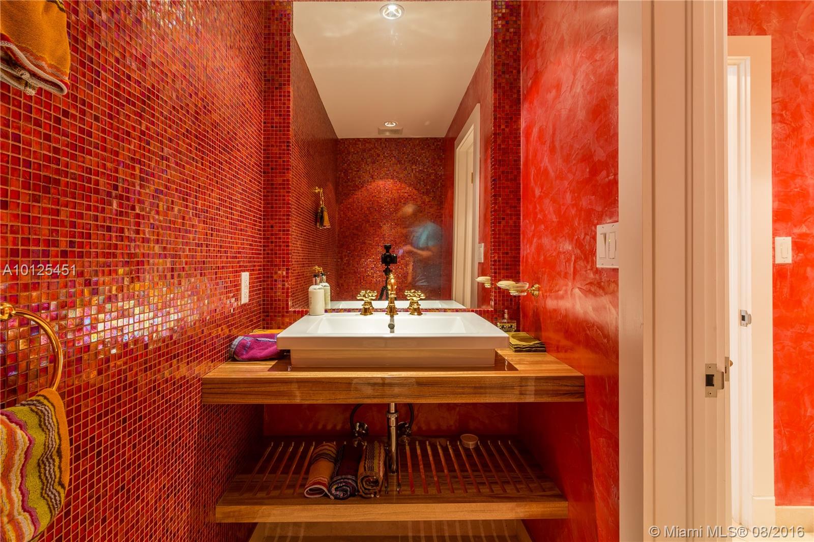 LA GORCE ISLAND - Residential