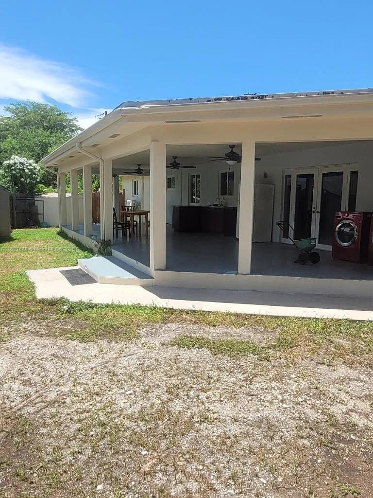 20011 Franjo Rd