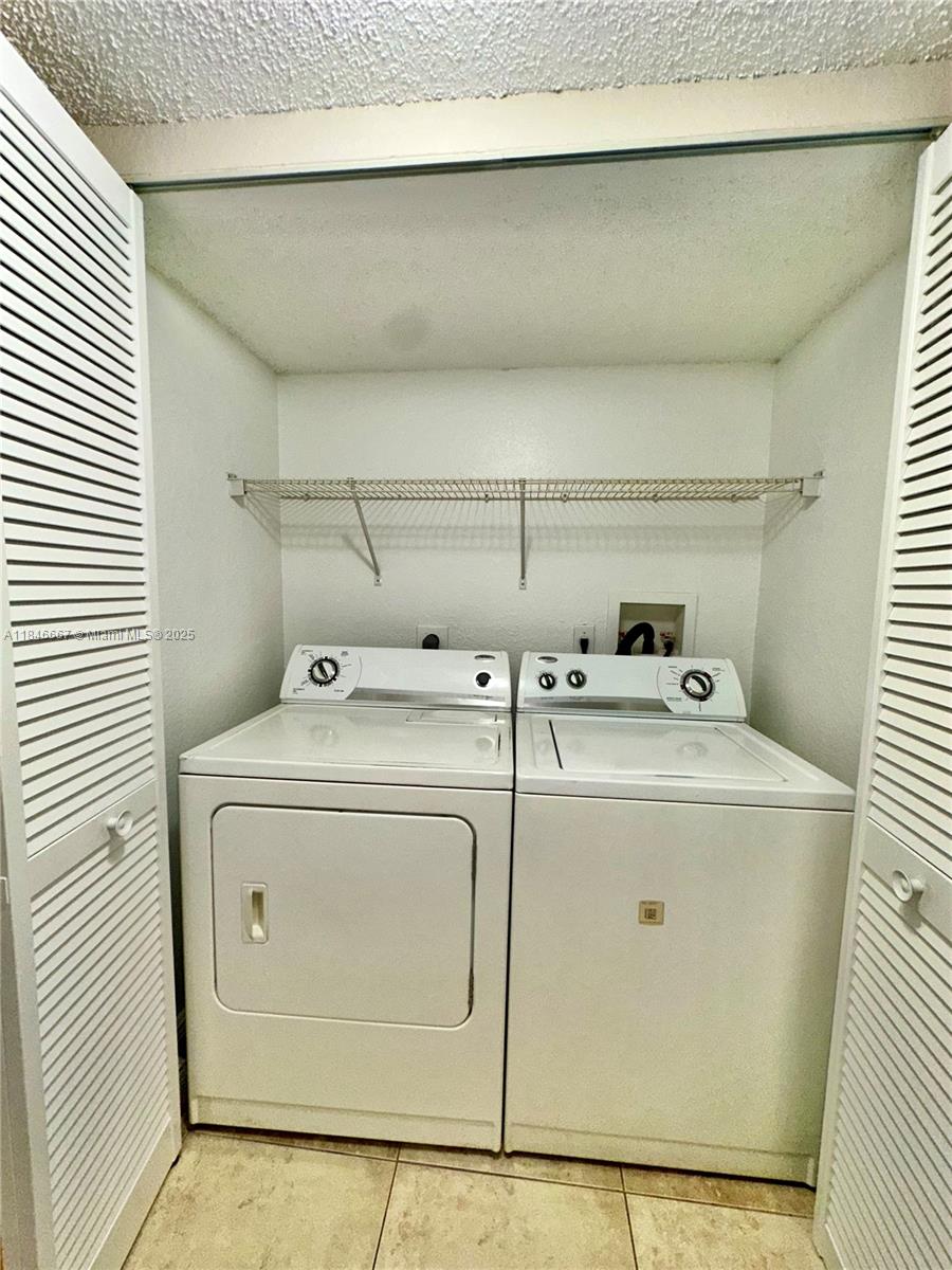 PALM BEACH PLACE CONDO - Residential Lease