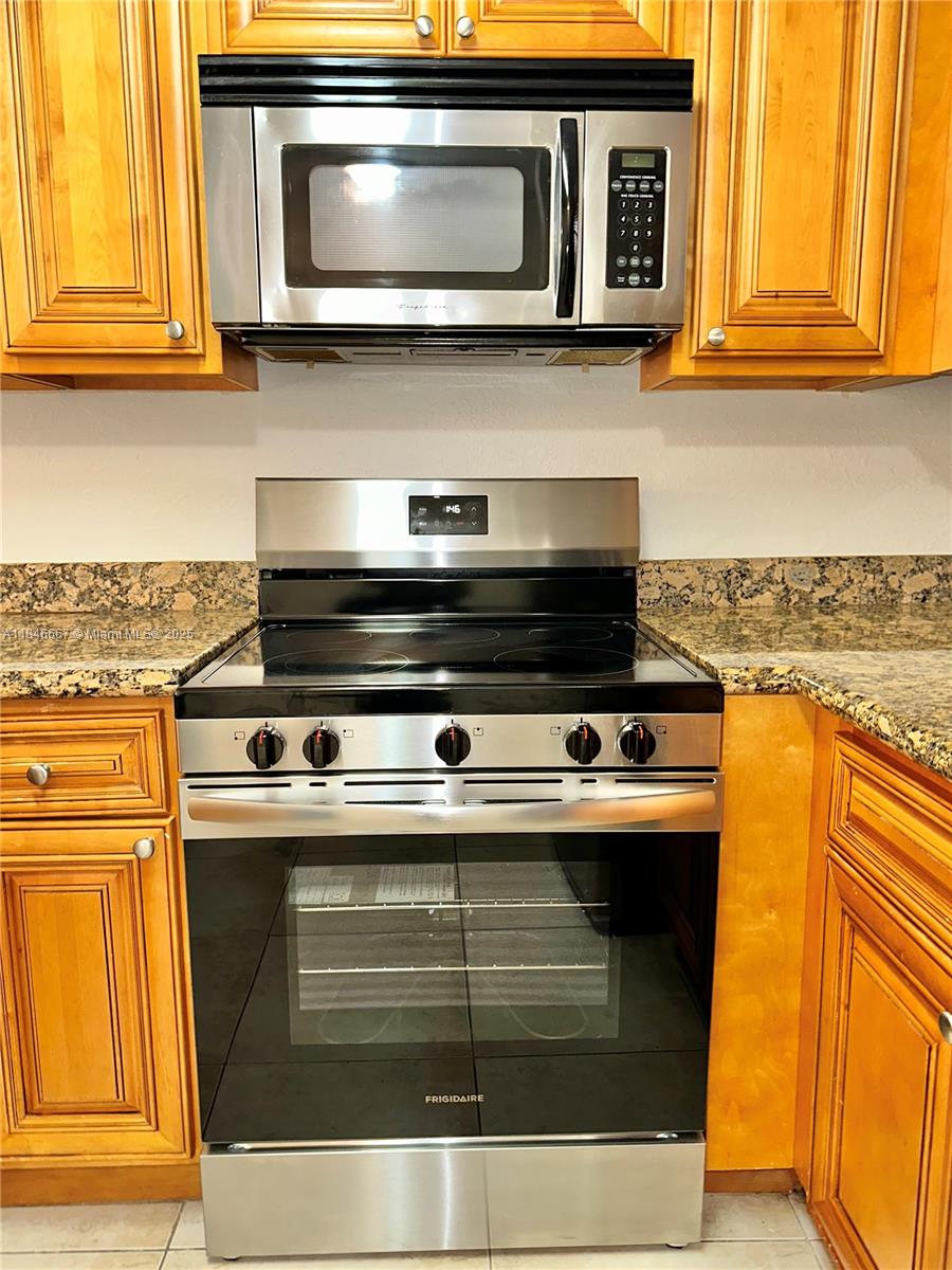 PALM BEACH PLACE CONDO - Residential Lease
