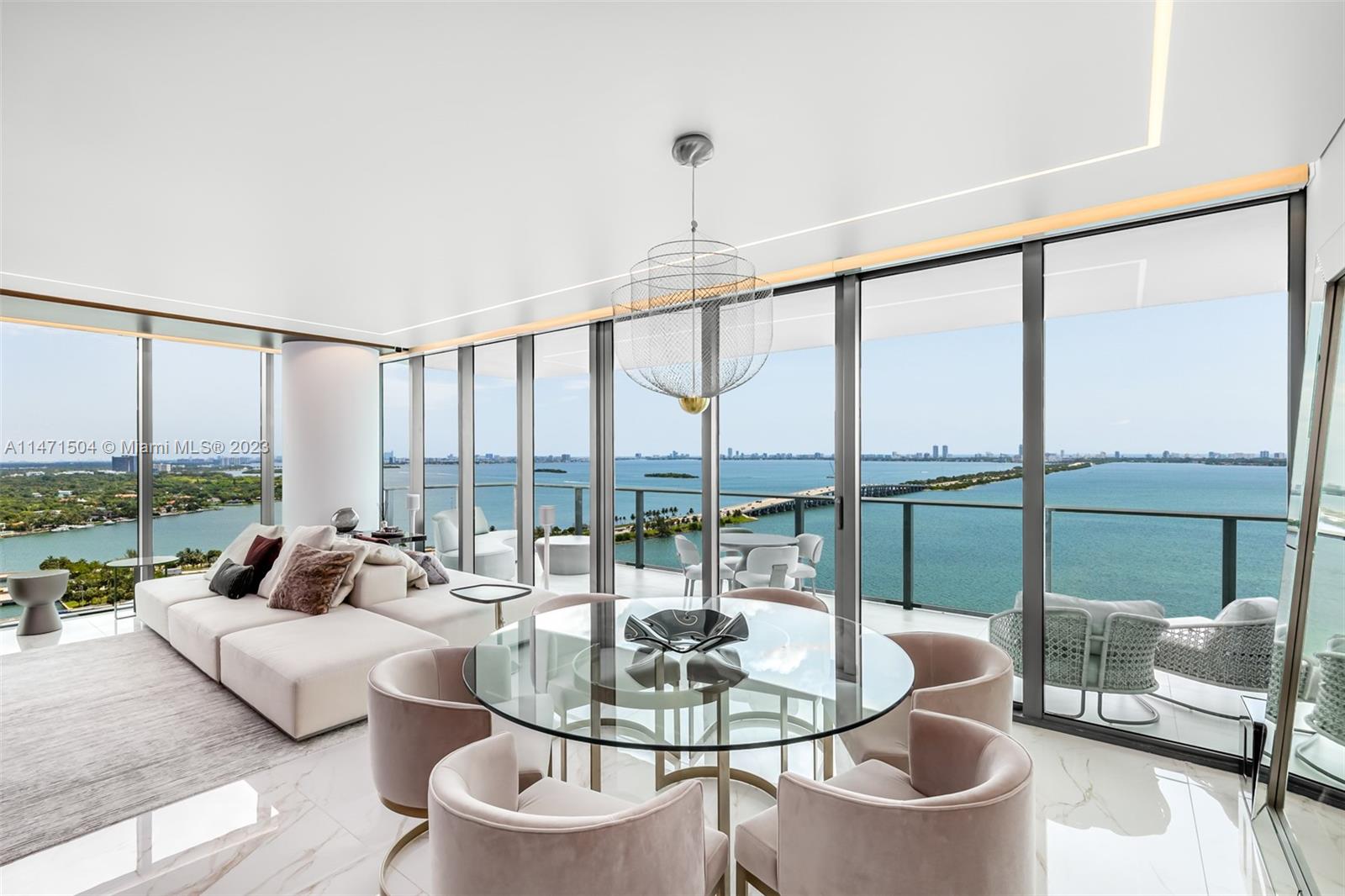 ONE PARAISO CONDO - Residential