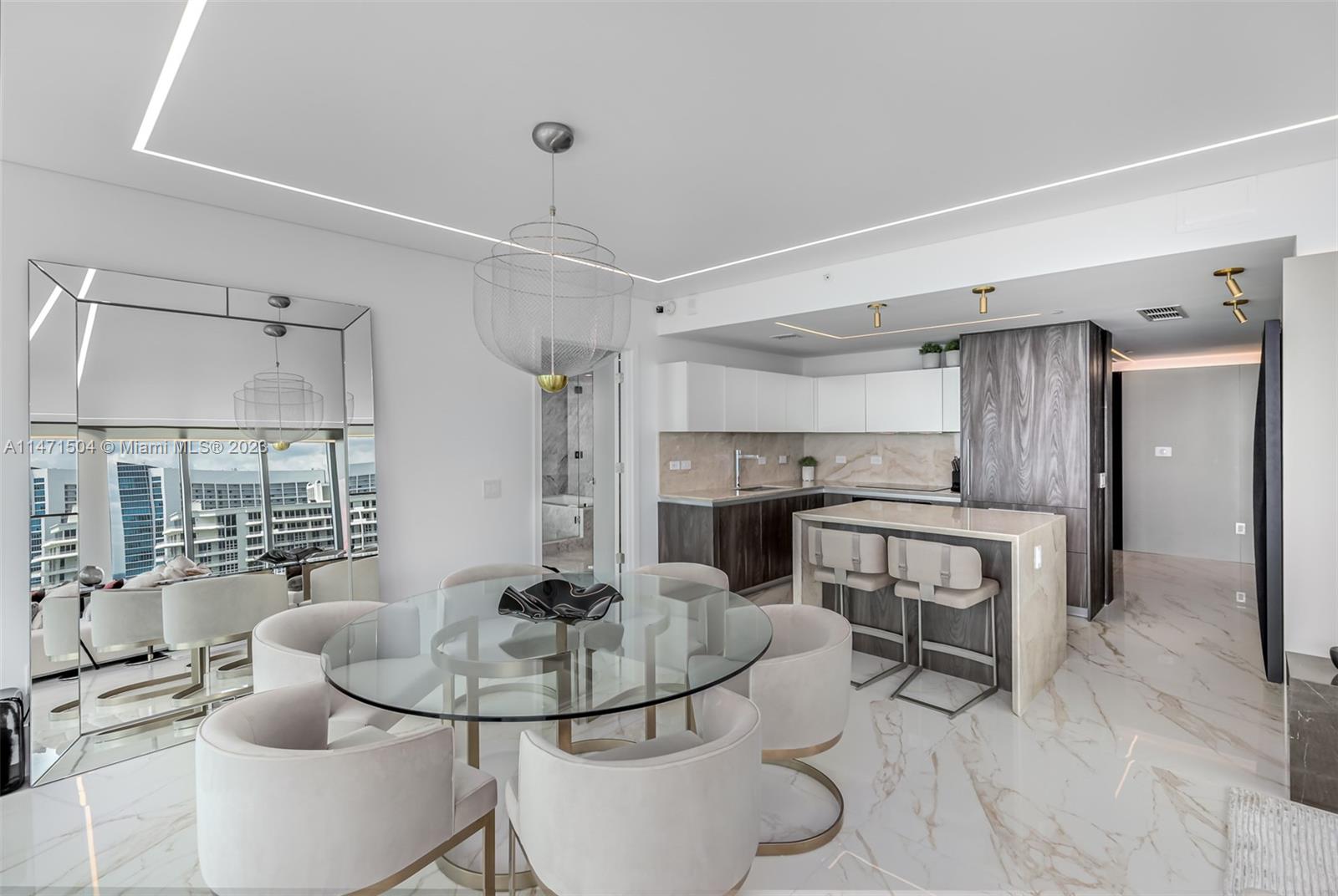 ONE PARAISO CONDO - Residential