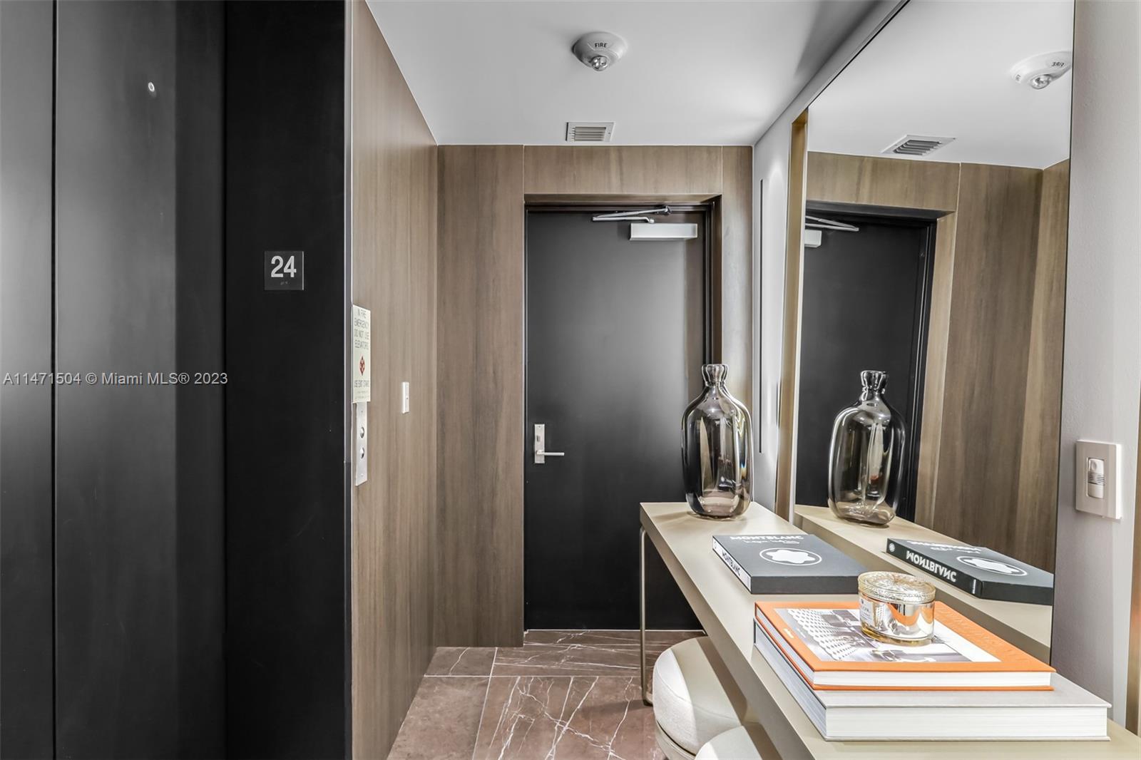 ONE PARAISO CONDO - Residential