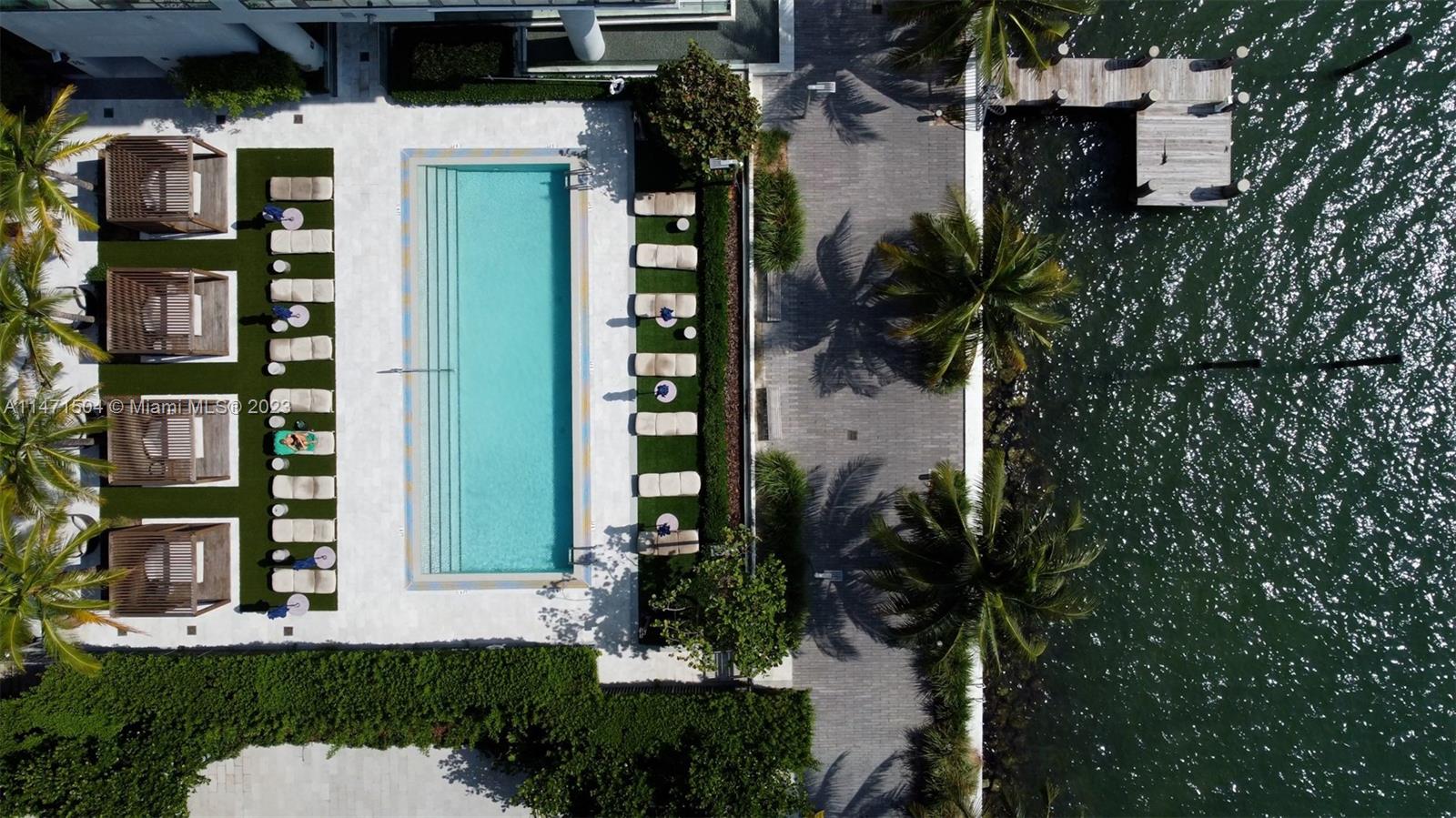 ONE PARAISO CONDO - Residential