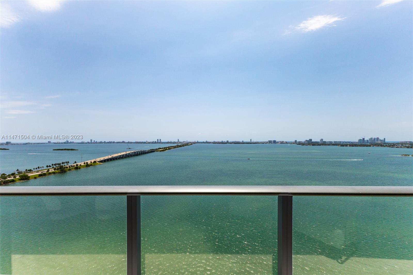 ONE PARAISO CONDO - Residential