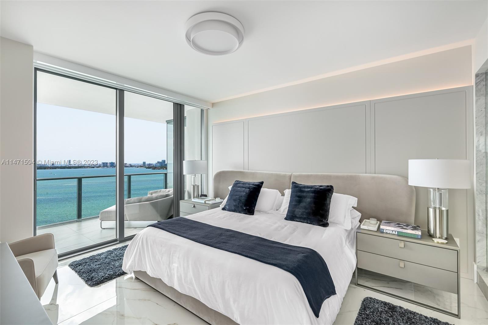 ONE PARAISO CONDO - Residential