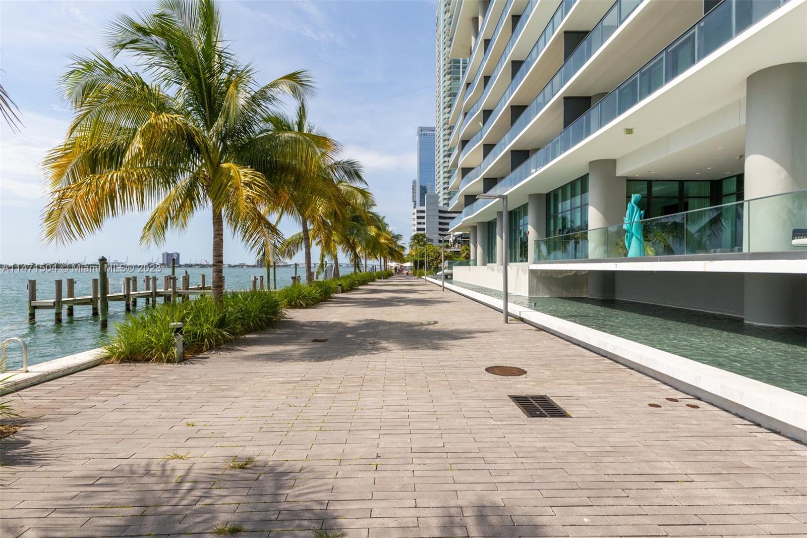 ONE PARAISO CONDO - Residential