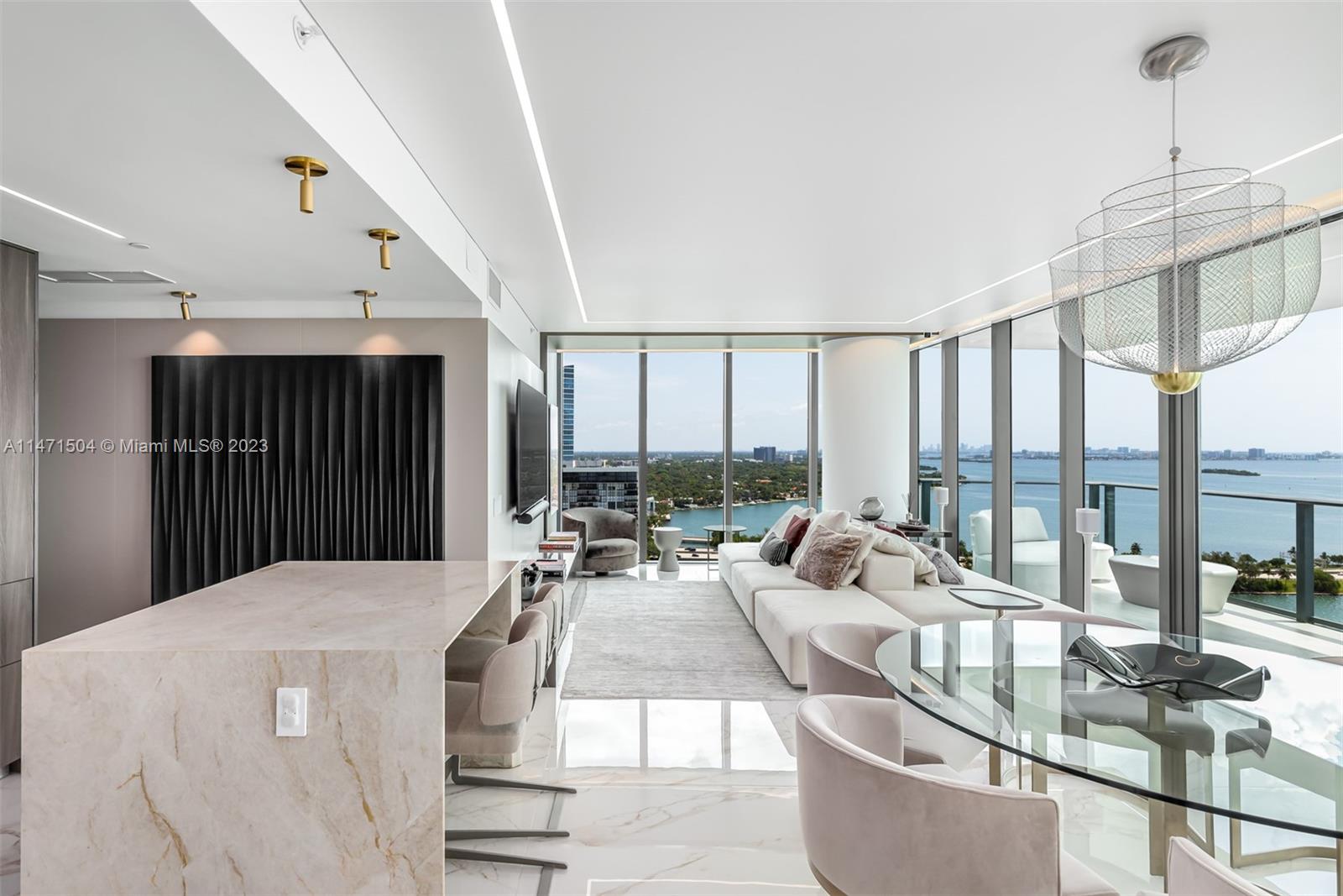 ONE PARAISO CONDO - Residential