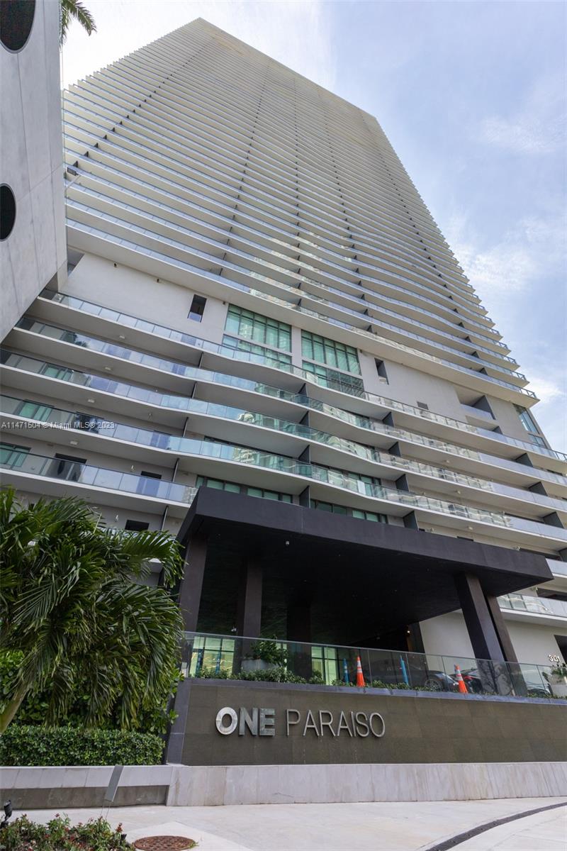 ONE PARAISO CONDO - Residential