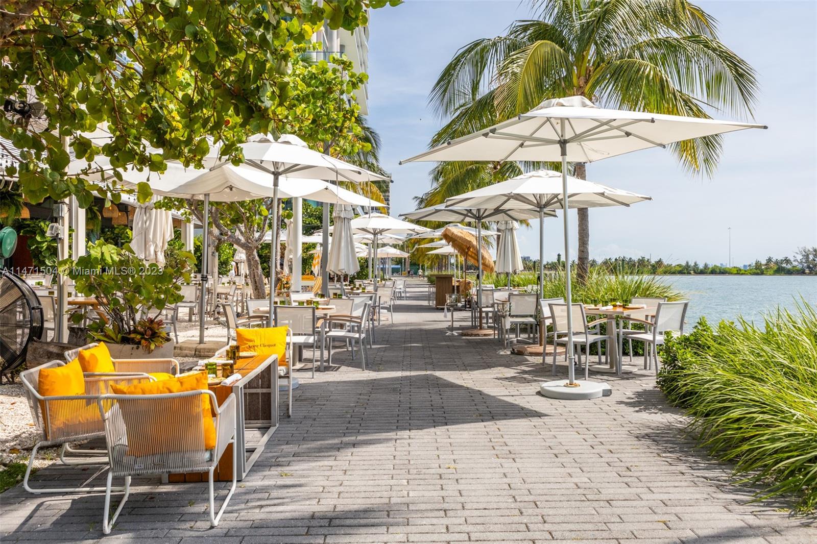 ONE PARAISO CONDO - Residential