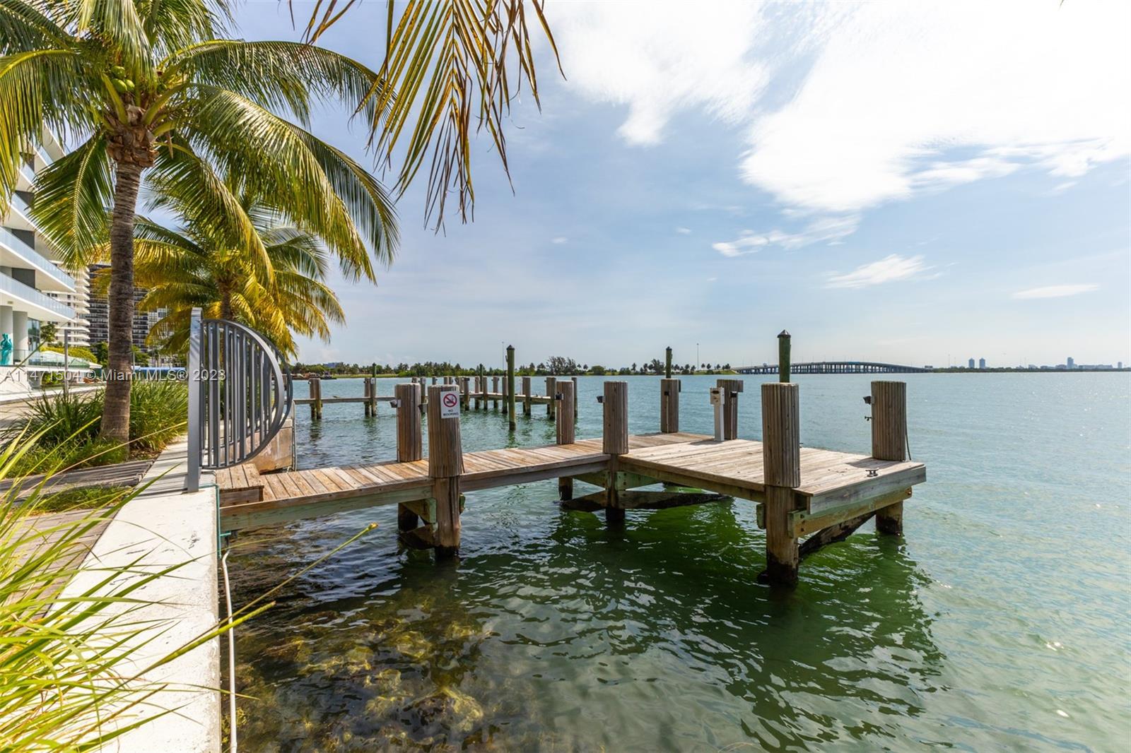 ONE PARAISO CONDO - Residential