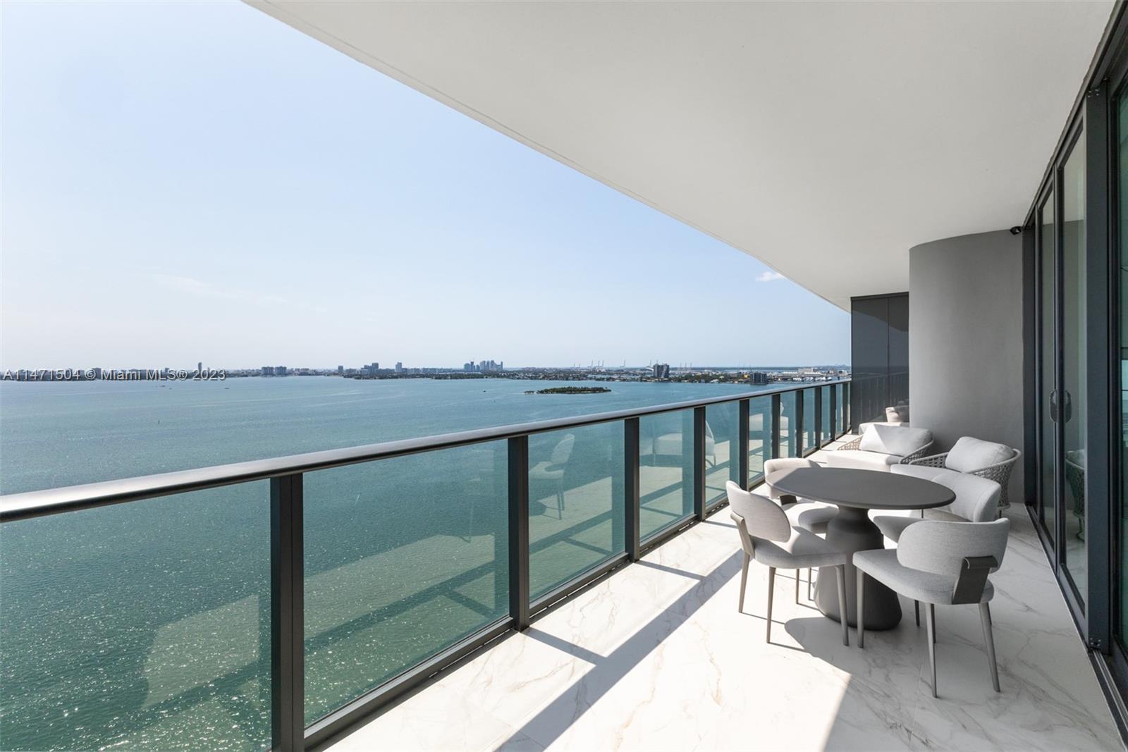 ONE PARAISO CONDO - Residential