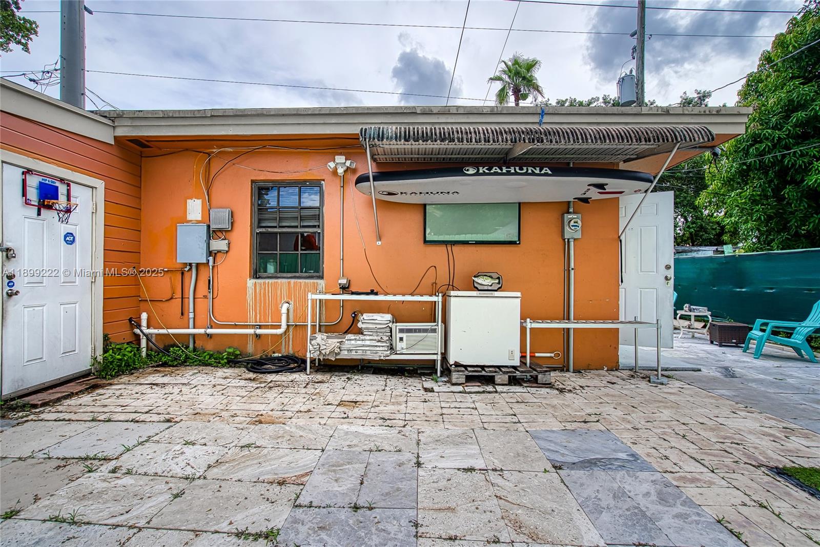 HOLLYWOOD PARK - Residential Income