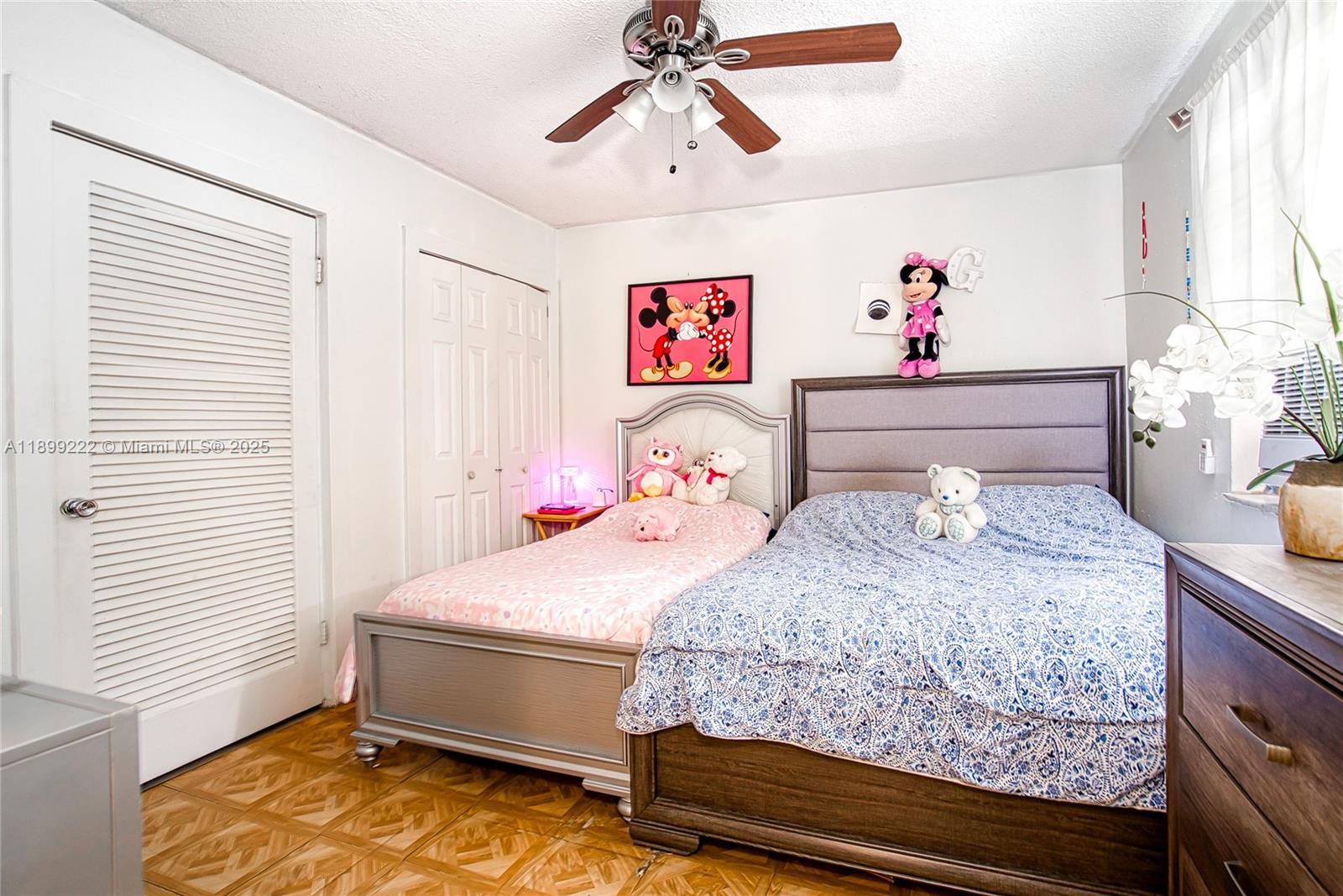 HOLLYWOOD PARK - Residential Income