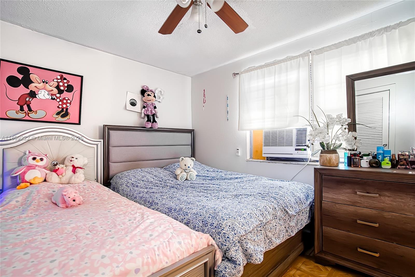 HOLLYWOOD PARK - Residential Income