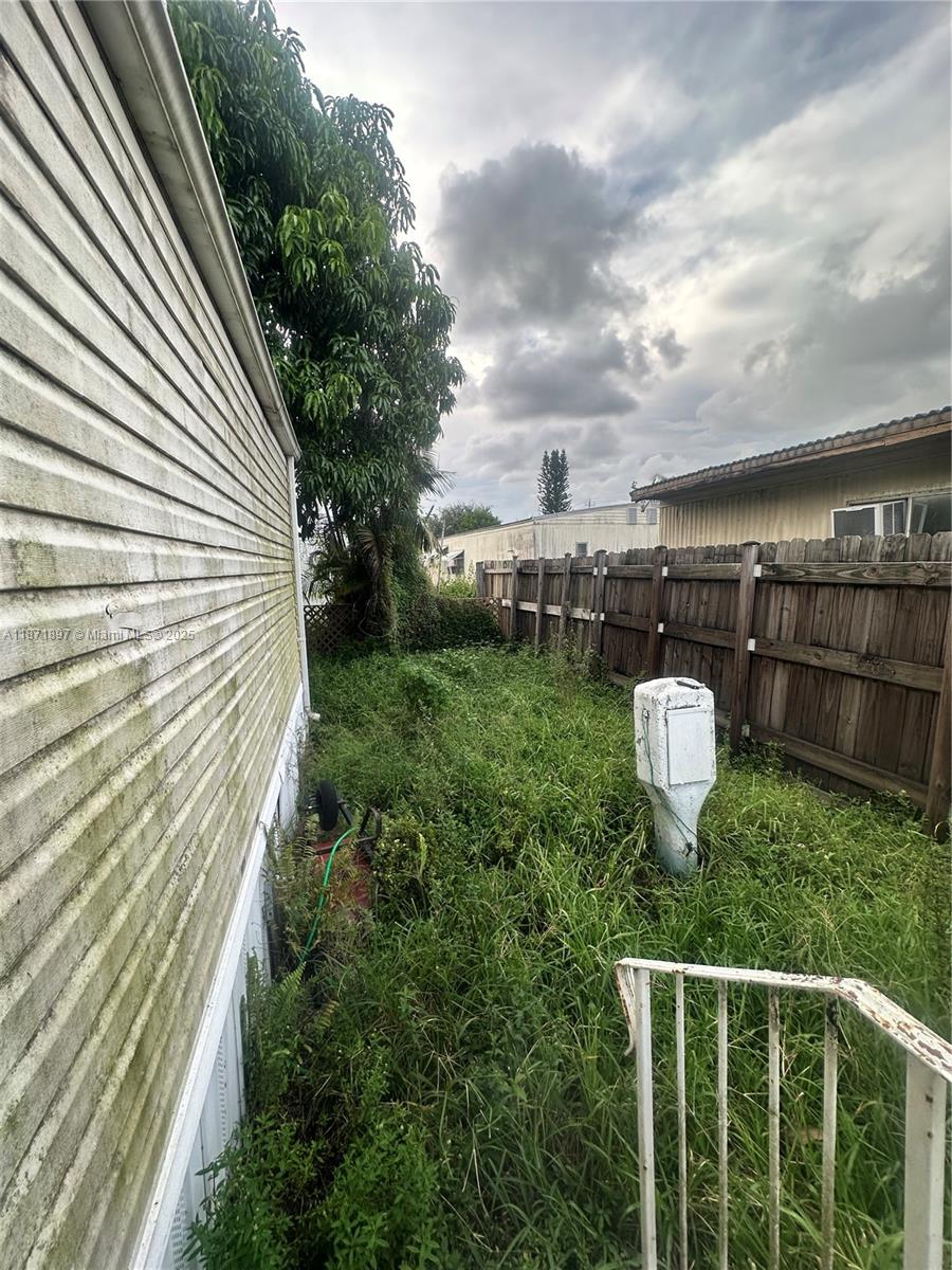 WATERGATE MOBILE HOME EST - Residential Lease