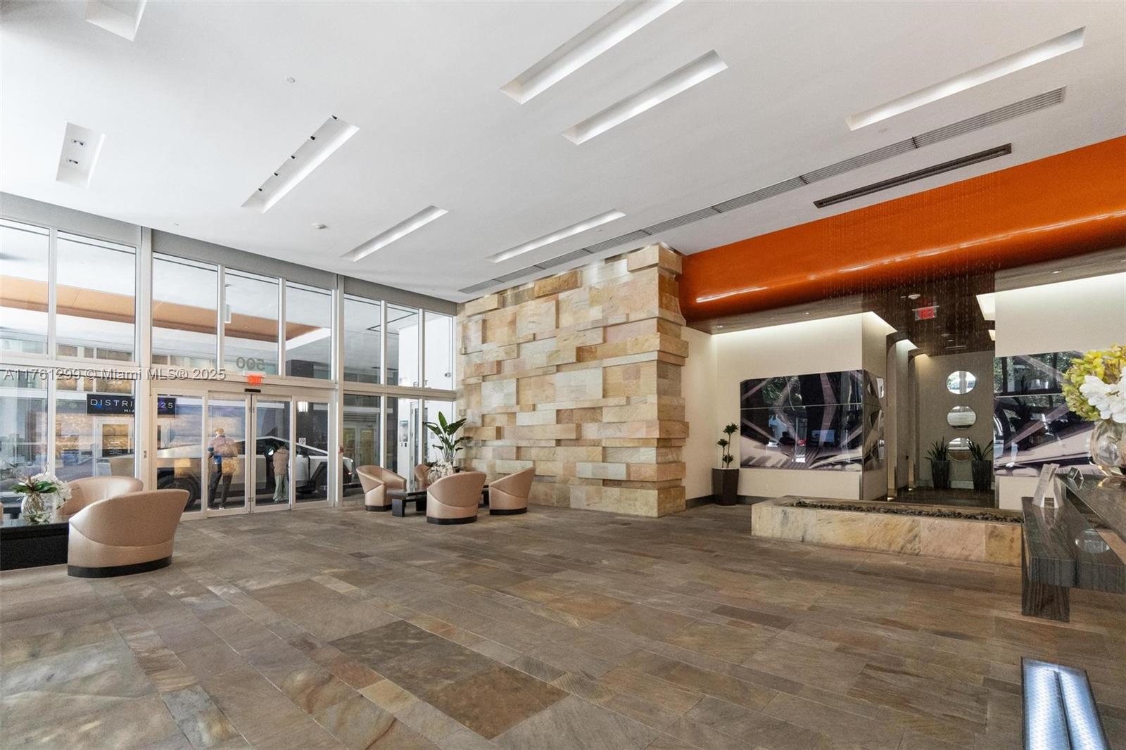 500 Brickell Ave 2510