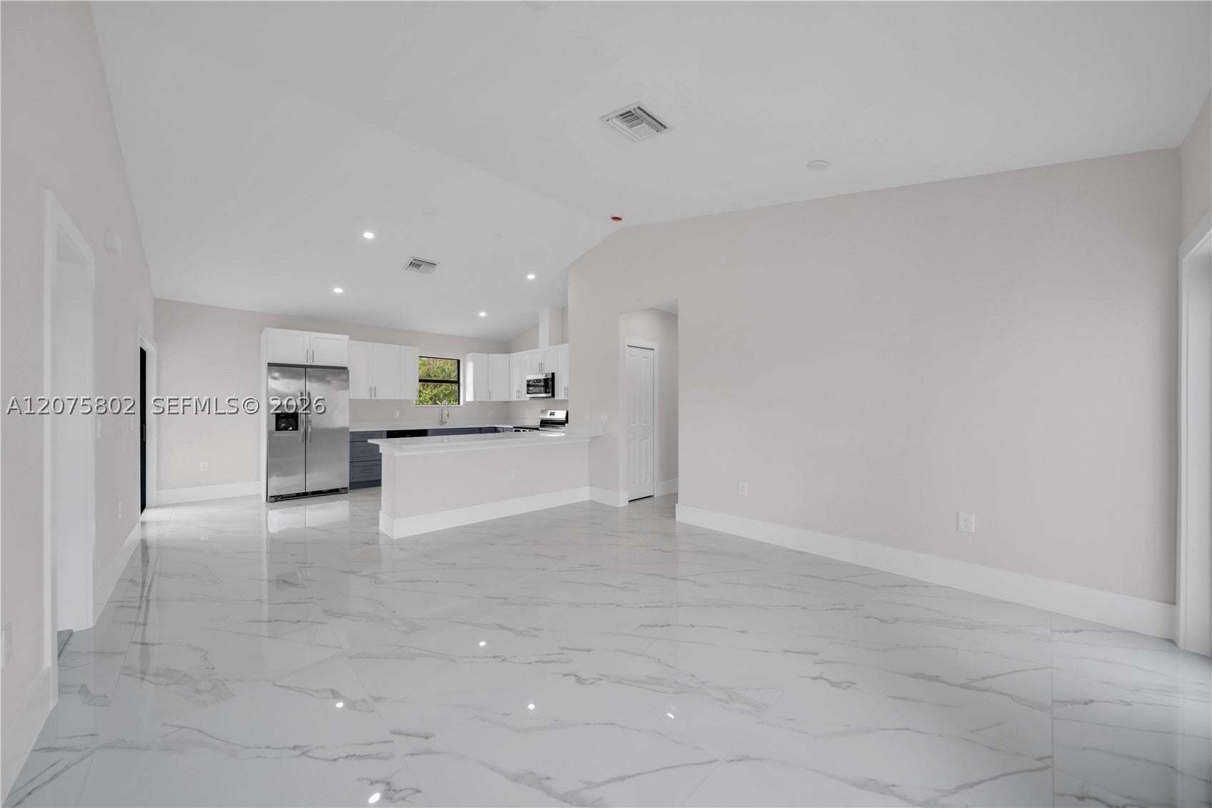 457 Woodman DR