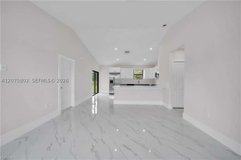 457 Woodman DR