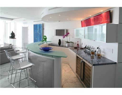 ICON CONDO - Residential Lease