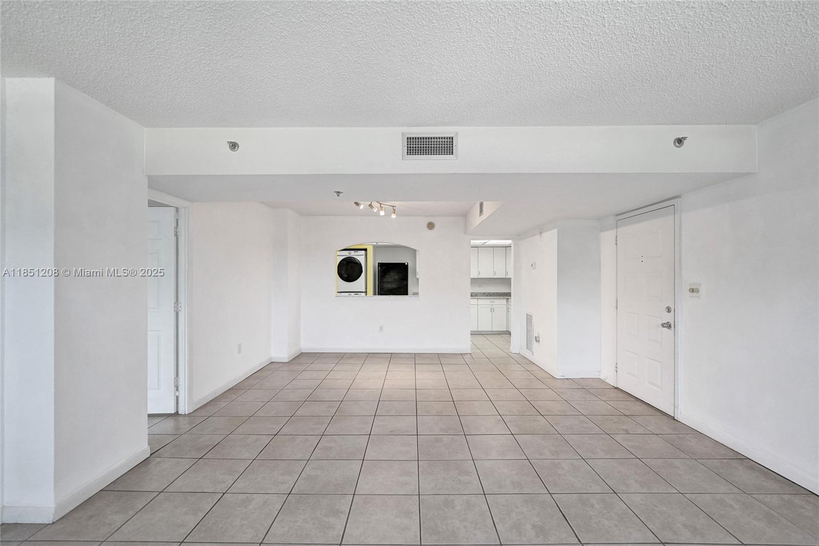 SUMMIT CONDO - Residential Lease