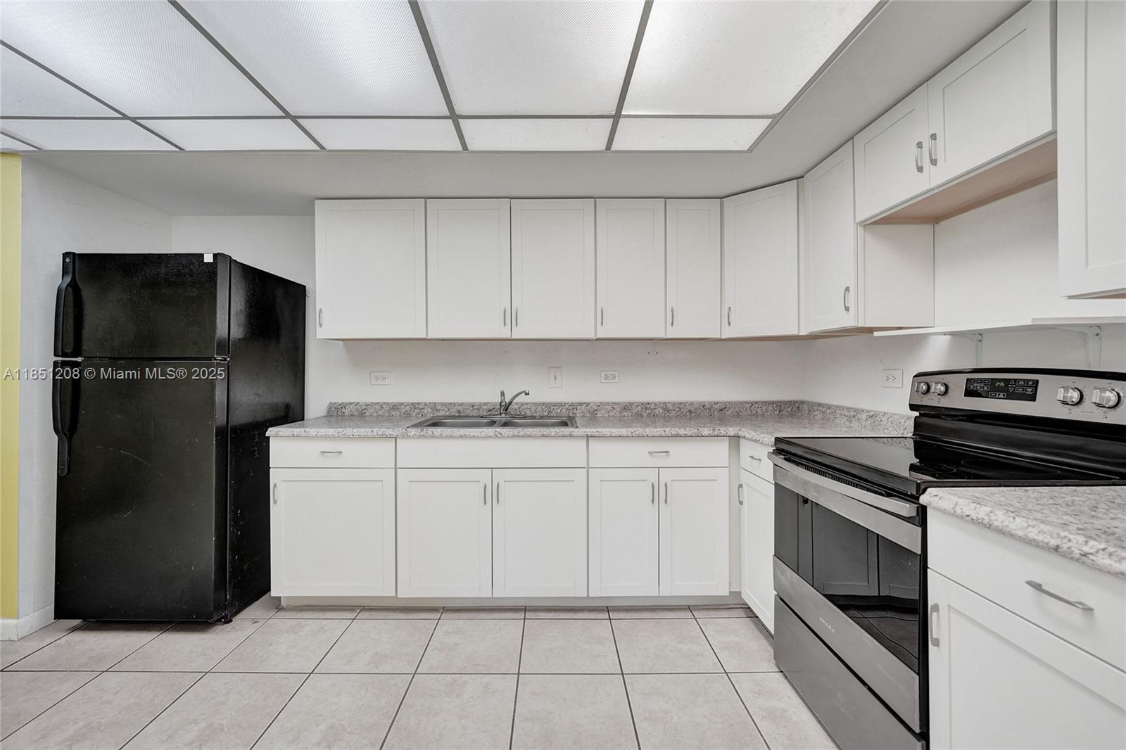 SUMMIT CONDO - Residential Lease