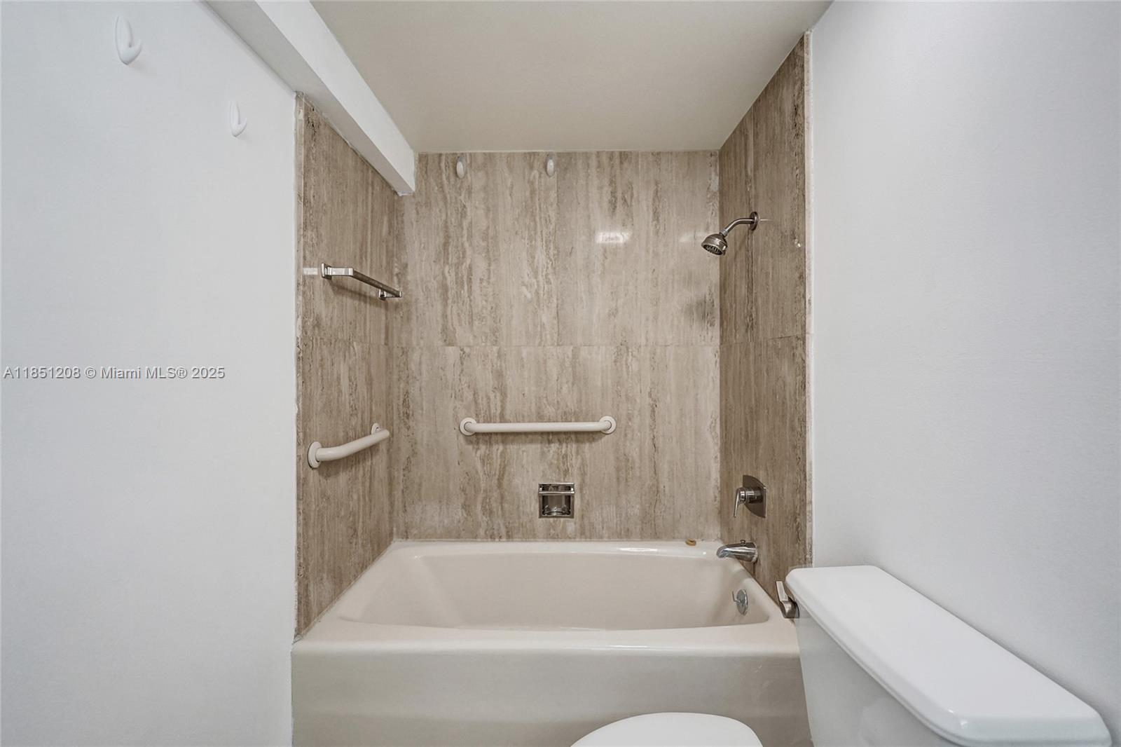 SUMMIT CONDO - Residential Lease