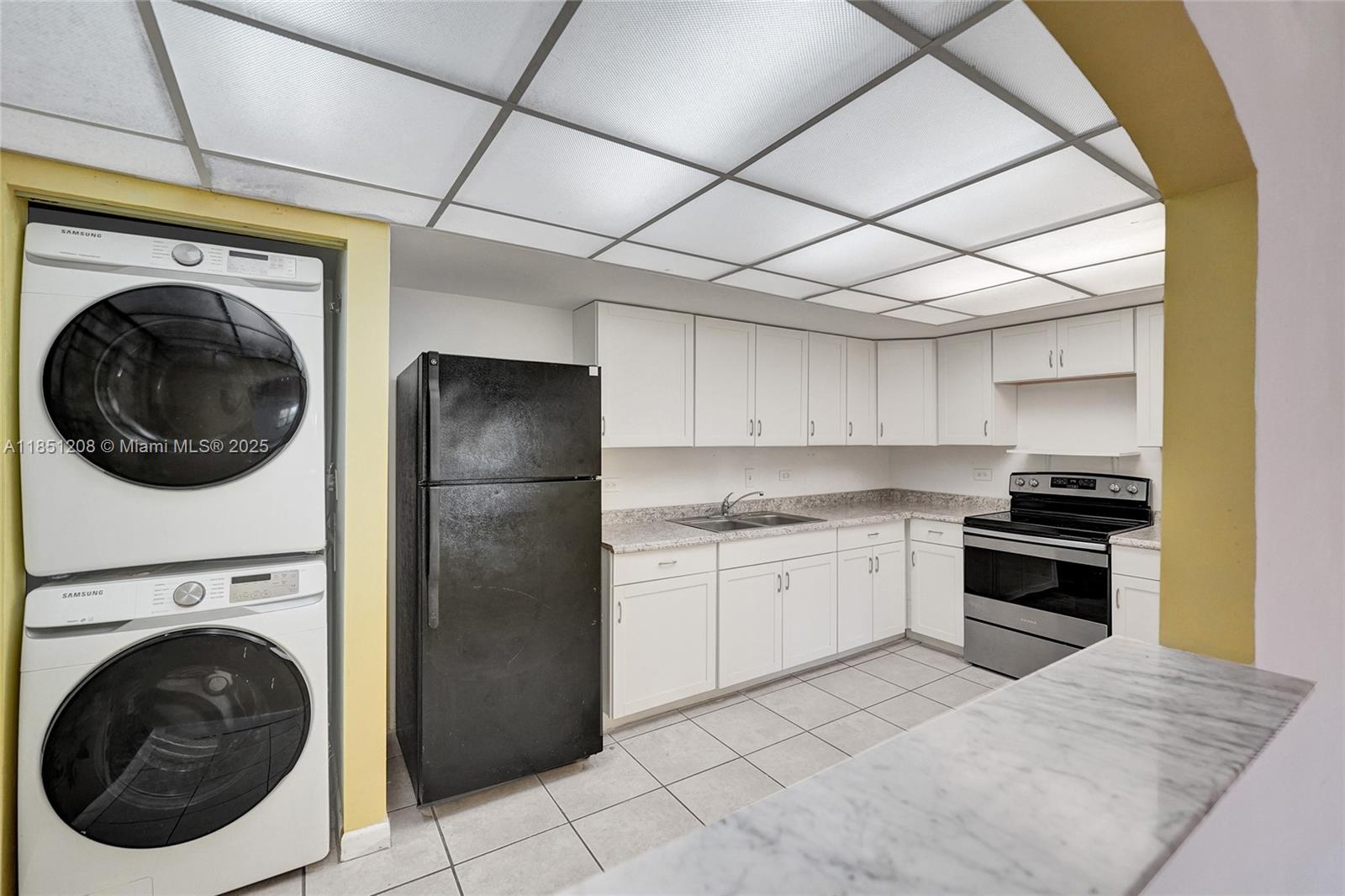 SUMMIT CONDO - Residential Lease