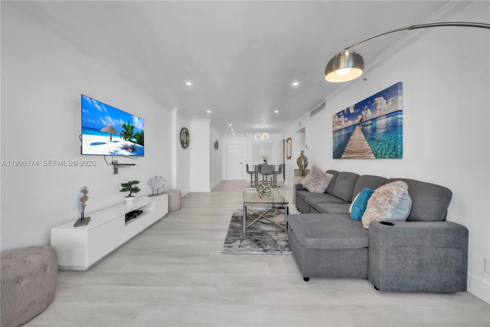 WAVE CONDO - Residential Lease