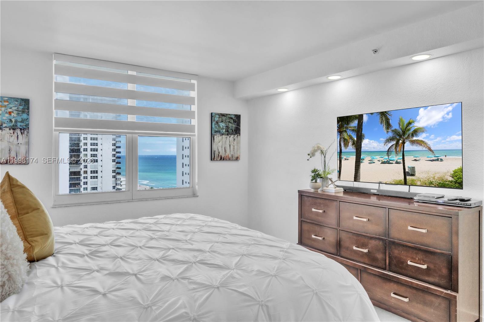 WAVE CONDO - Residential Lease
